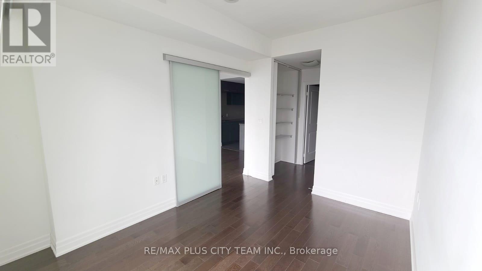 4906 - 8 The Esplanade, Toronto (Waterfront Communities), Ontario  M5E 0A6 - Photo 8 - C12888442