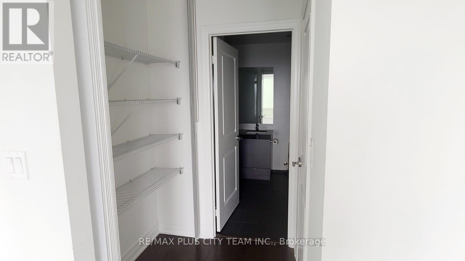 4906 - 8 The Esplanade, Toronto (Waterfront Communities), Ontario  M5E 0A6 - Photo 9 - C12888442