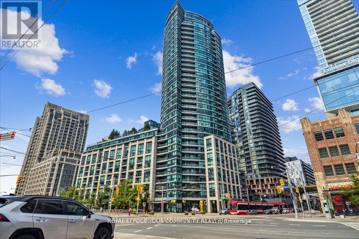 1810 - 600 Fleet Street, Toronto, Ontario  M5V 1B7 - Photo 2 - C12888470