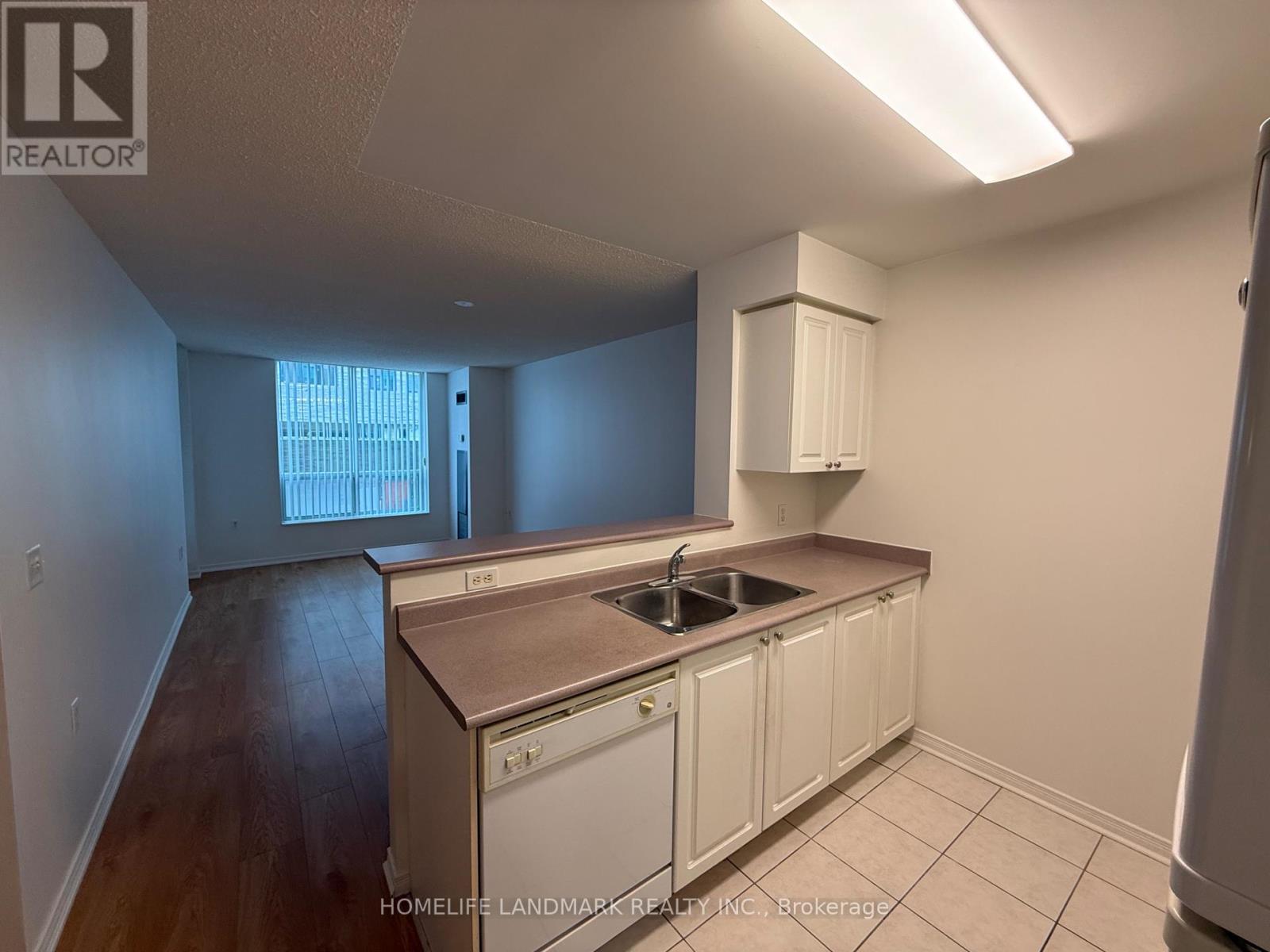 215 - 28 Olive Avenue, Toronto, Ontario  M2N 7E6 - Photo 6 - C12888514
