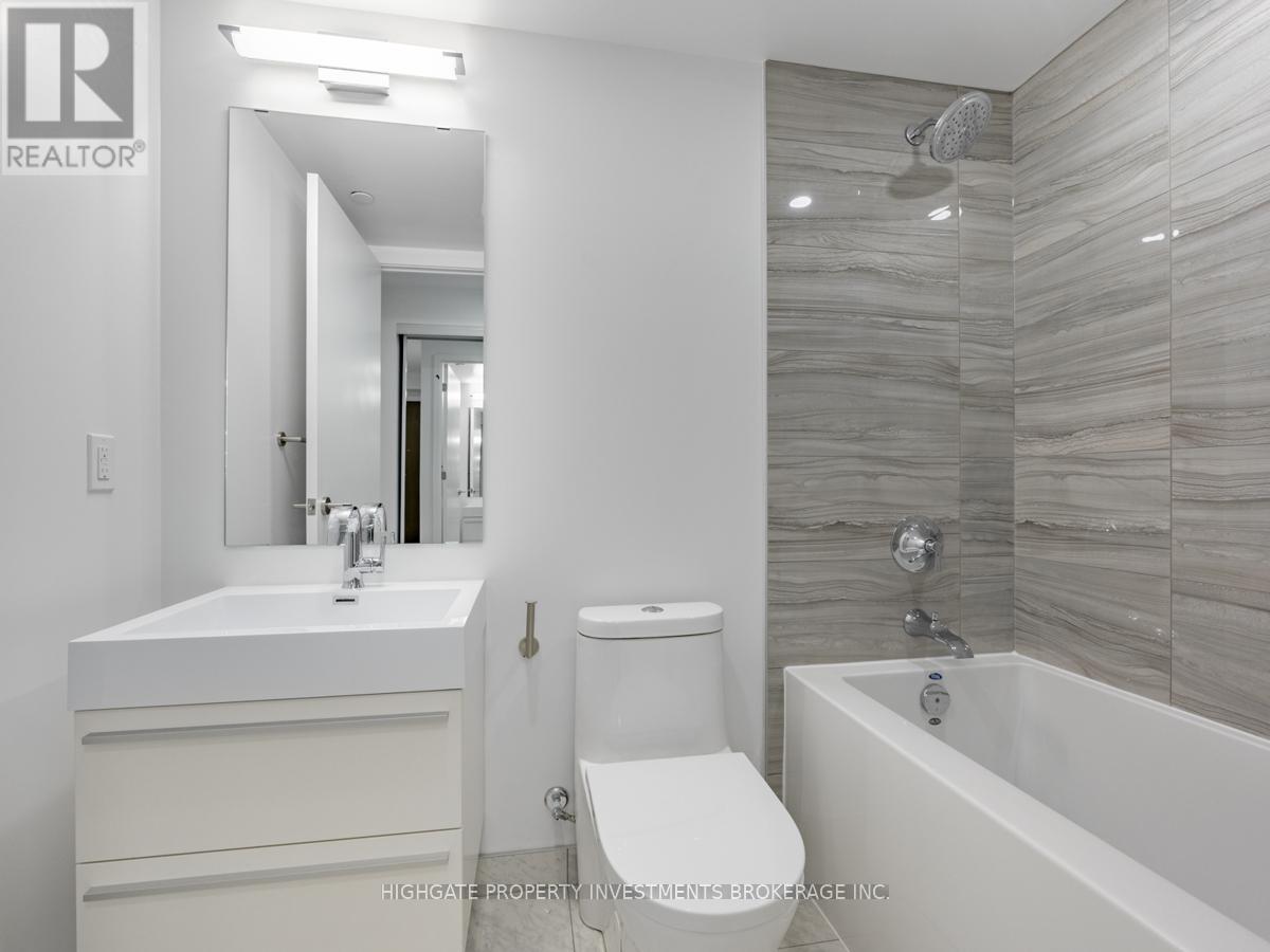 3801 - 39 Roehampton Avenue, Toronto, Ontario  M4P 0G1 - Photo 15 - C12888528