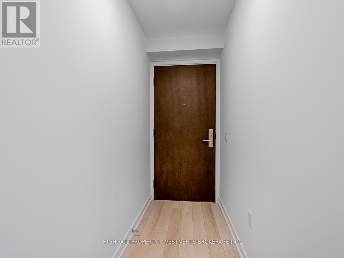 3801 - 39 Roehampton Avenue, Toronto, Ontario  M4P 0G1 - Photo 2 - C12888528