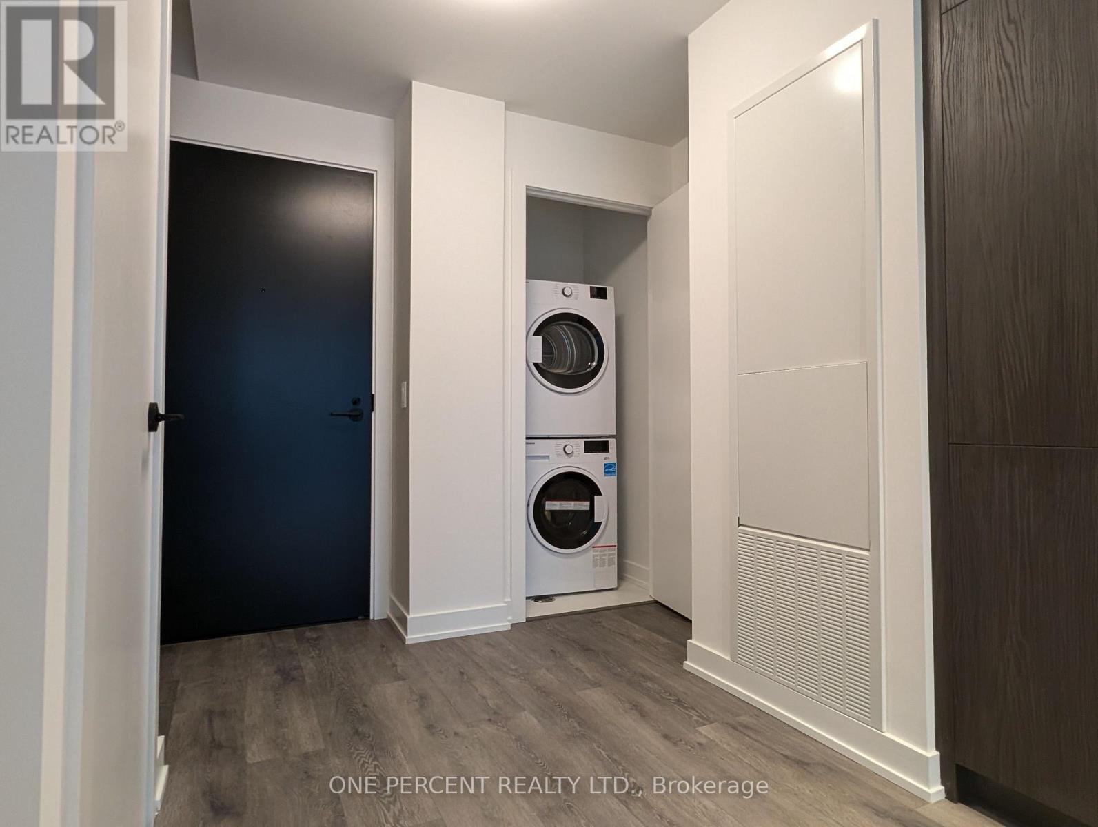 1104 - 127 Broadway Avenue, Toronto, Ontario  M4P 1V4 - Photo 5 - C12888530