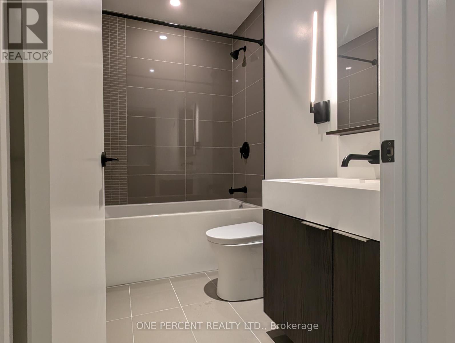 1104 - 127 Broadway Avenue, Toronto, Ontario  M4P 1V4 - Photo 6 - C12888530