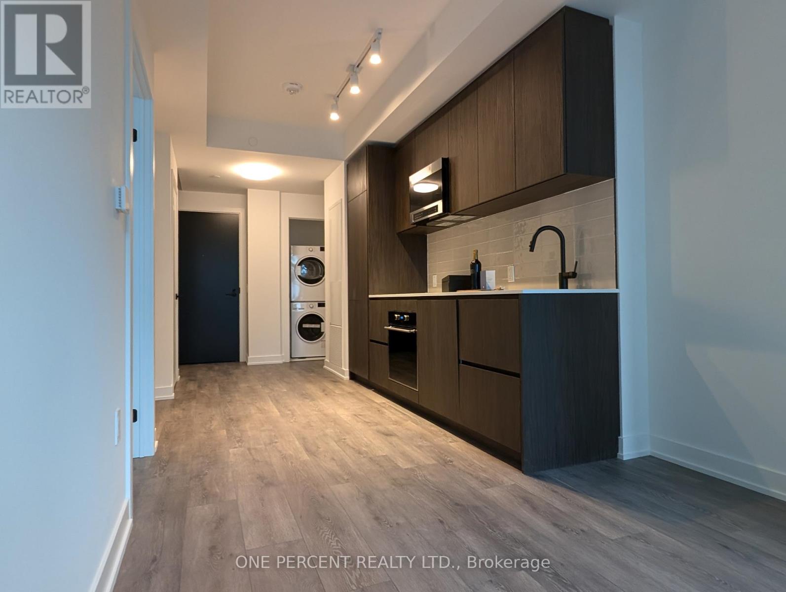 1104 - 127 Broadway Avenue, Toronto, Ontario  M4P 1V4 - Photo 8 - C12888530