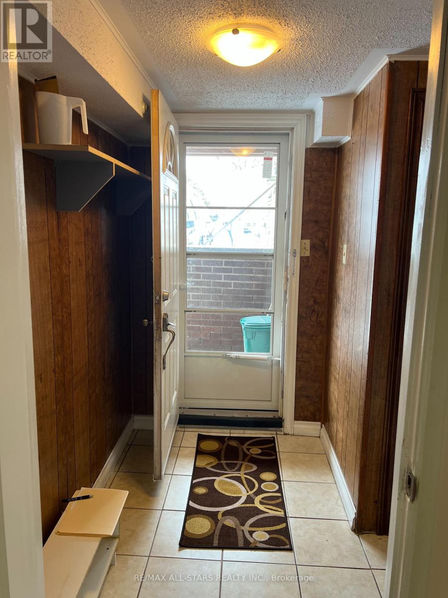 Basement - 65 Hildenboro Square, Toronto, Ontario  M1W 1Y2 - Photo 3 - E12888426