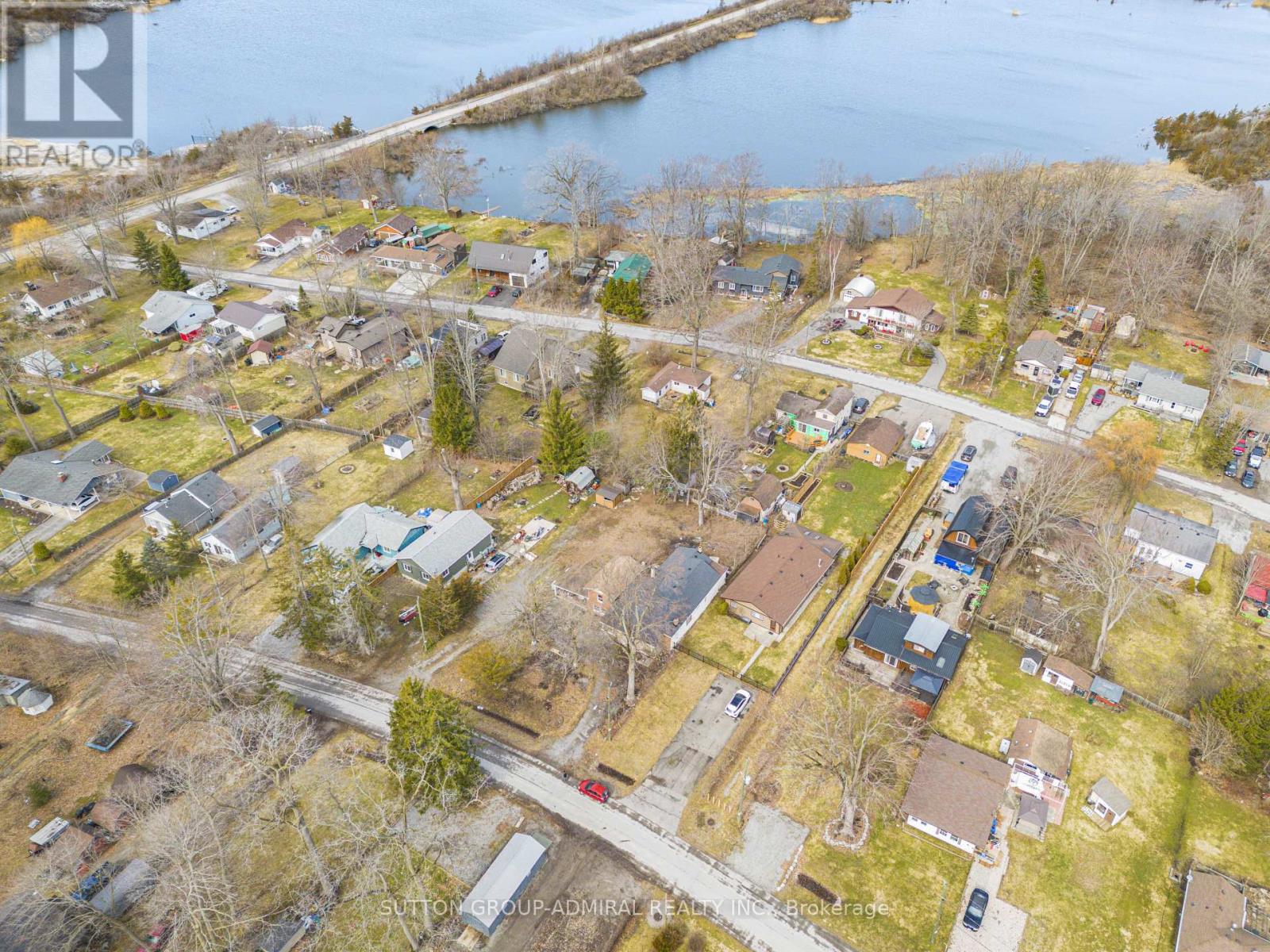 10578 Woodland Drive, Wainfleet, Ontario L3K 5V4 - Photo 3 - X12885210