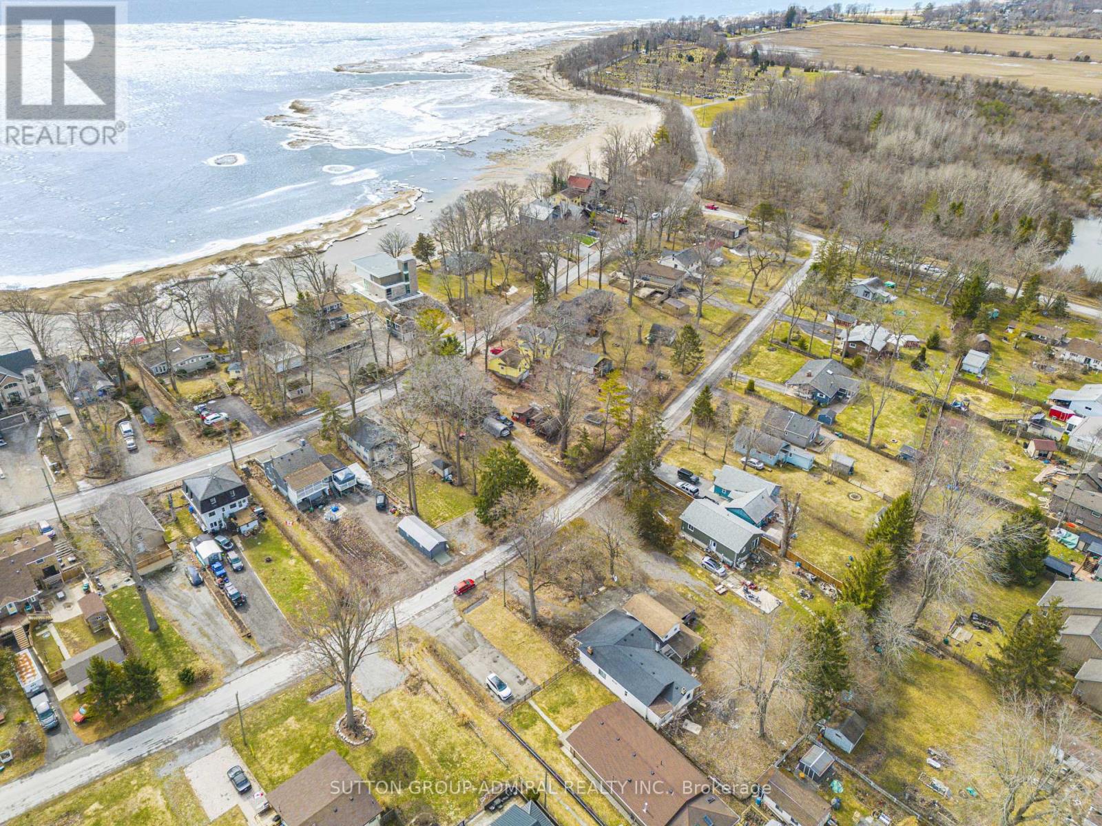 10578 Woodland Drive, Wainfleet, Ontario L3K 5V4 - Photo 4 - X12885210