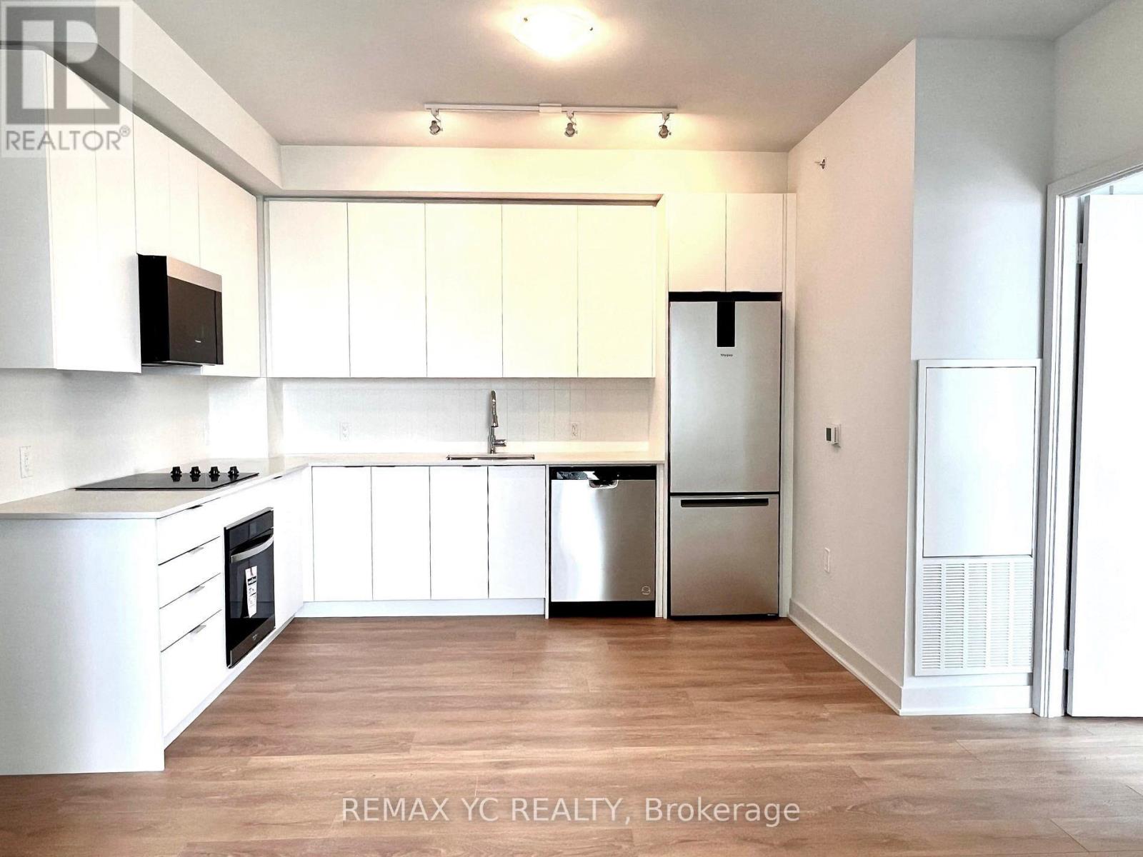 1105 - 2920 Highway 7 Road, Vaughan (Concord), Ontario  L4K 0P4 - Photo 6 - N12888434