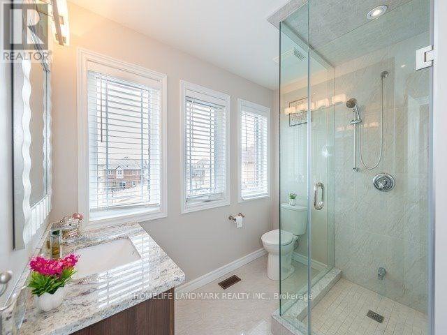98 Stoyell Drive, Richmond Hill, Ontario  L4E 0M8 - Photo 13 - N12888488