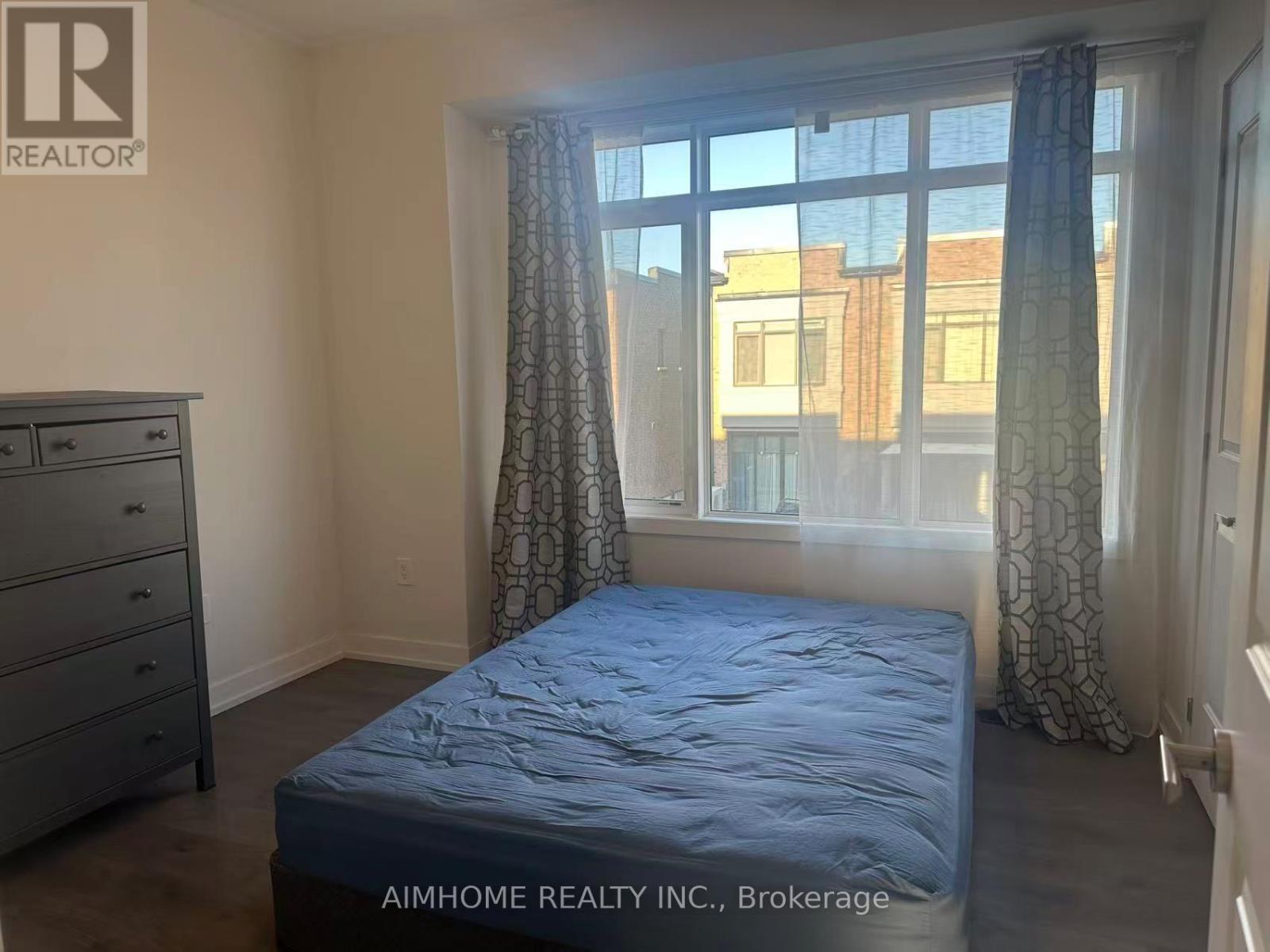 159 Salterton Circle, Vaughan, Ontario  L6A 4Z1 - Photo 12 - N12888534