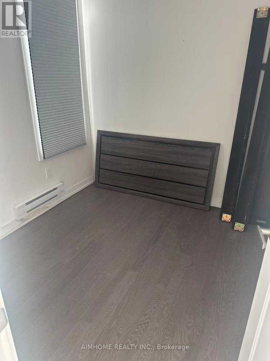 159 Salterton Circle, Vaughan, Ontario  L6A 4Z1 - Photo 3 - N12888534