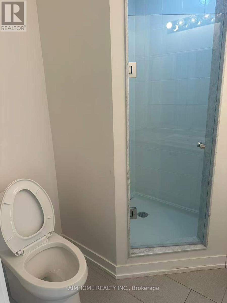 159 Salterton Circle, Vaughan, Ontario  L6A 4Z1 - Photo 4 - N12888534