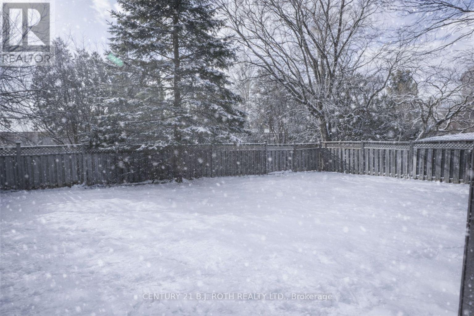 17 Burbank Place, Barrie (Wellington), Ontario  L4M 2S8 - Photo 13 - S12888472