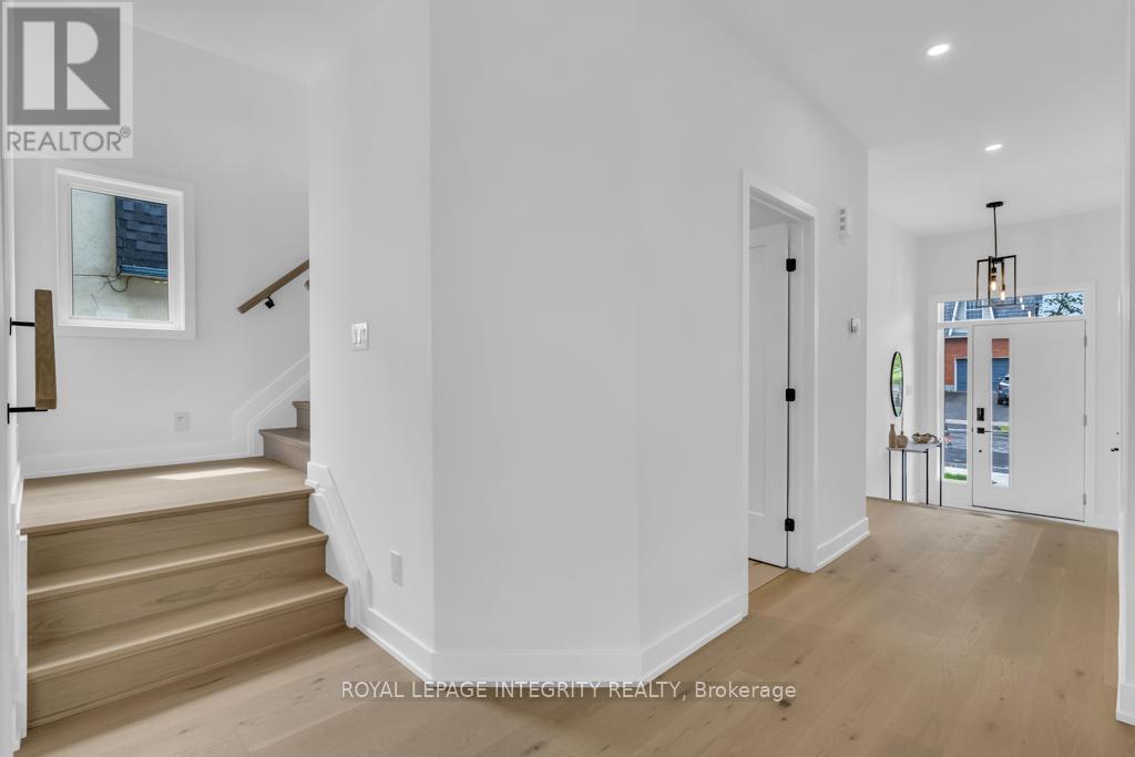 278 Spencer Street, Ottawa, Ontario  K1Y 2R2 - Photo 19 - X12878208