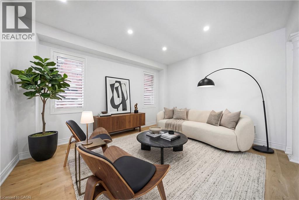 897 Stoutt Crescent, Oakville, Ontario  L9T 7R1 - Photo 5 - 40812647