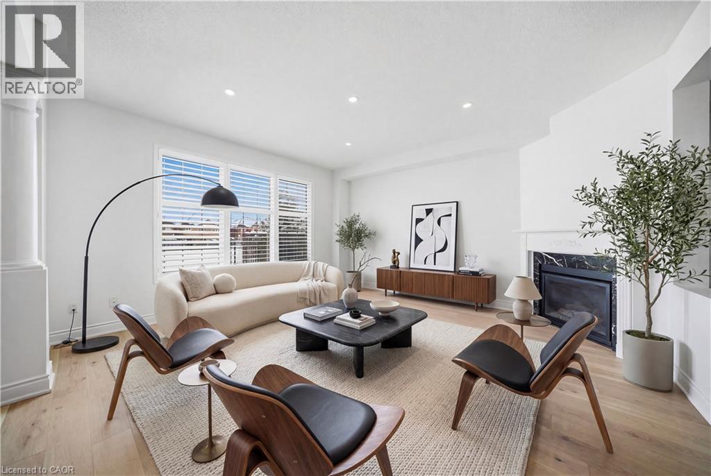 897 Stoutt Crescent, Oakville, Ontario  L9T 7R1 - Photo 7 - 40812647