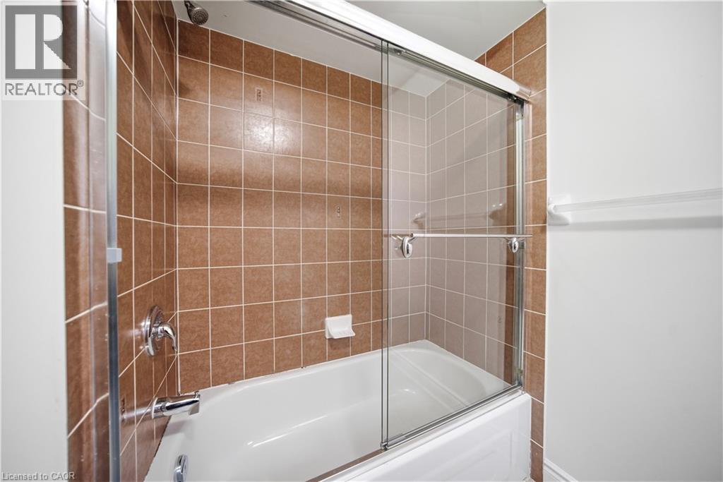 897 Stoutt Crescent, Oakville, Ontario  L9T 7R1 - Photo 19 - 40812647