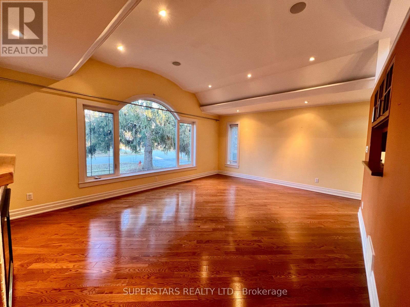 366 Winston Road, Oakville, Ontario  L6L 4W5 - Photo 20 - W12888432