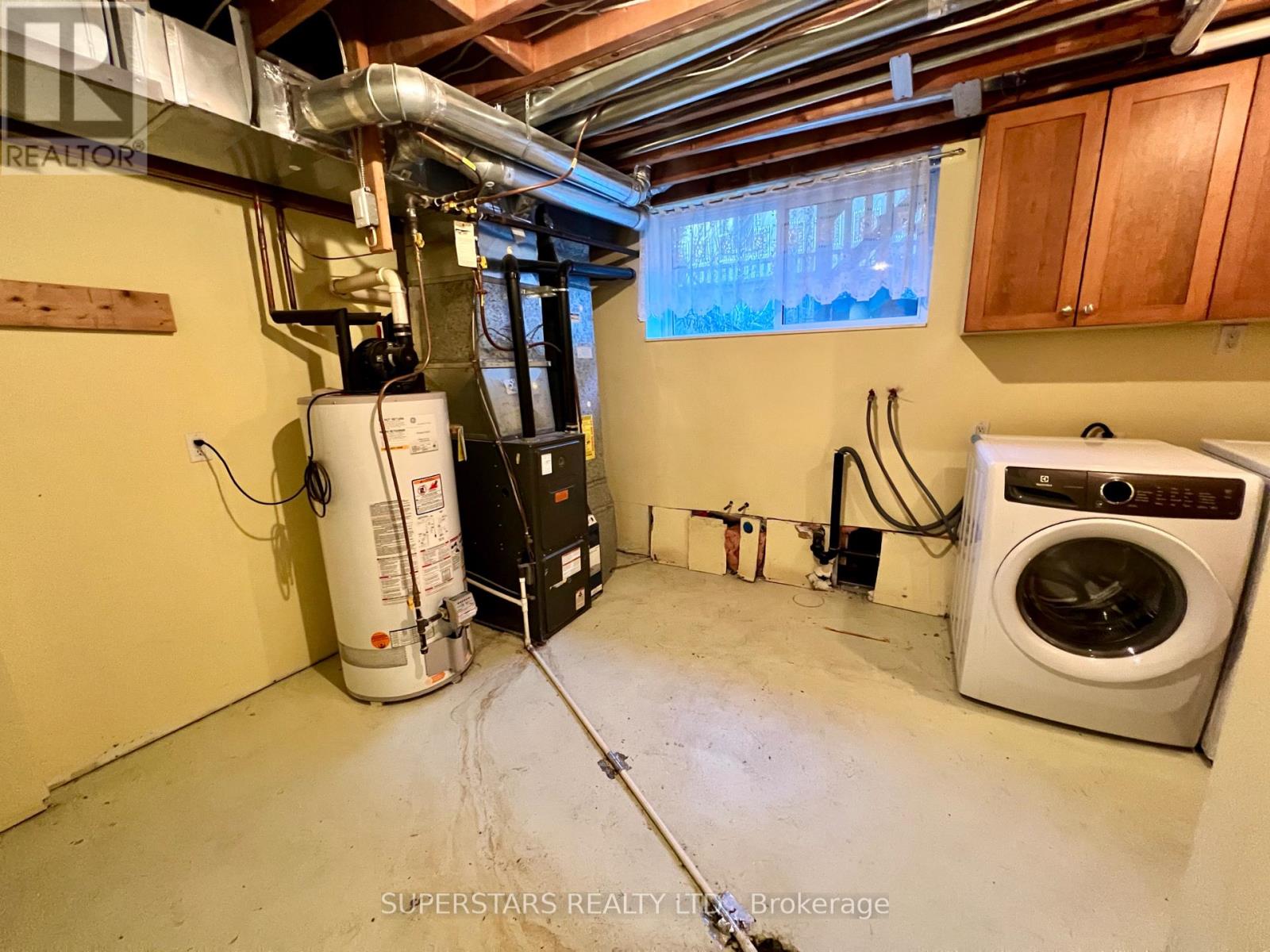 366 Winston Road, Oakville, Ontario  L6L 4W5 - Photo 9 - W12888432