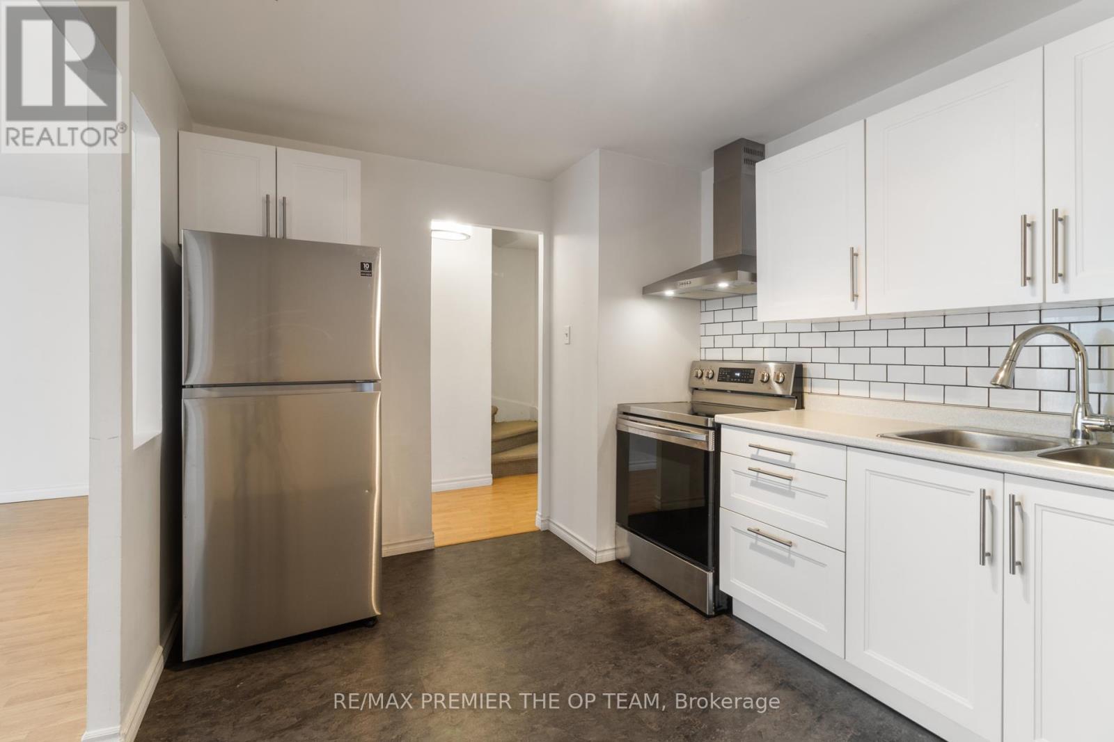 37 - 1016 Falgarwood Drive, Oakville, Ontario  L6H 2P5 - Photo 16 - W12888438