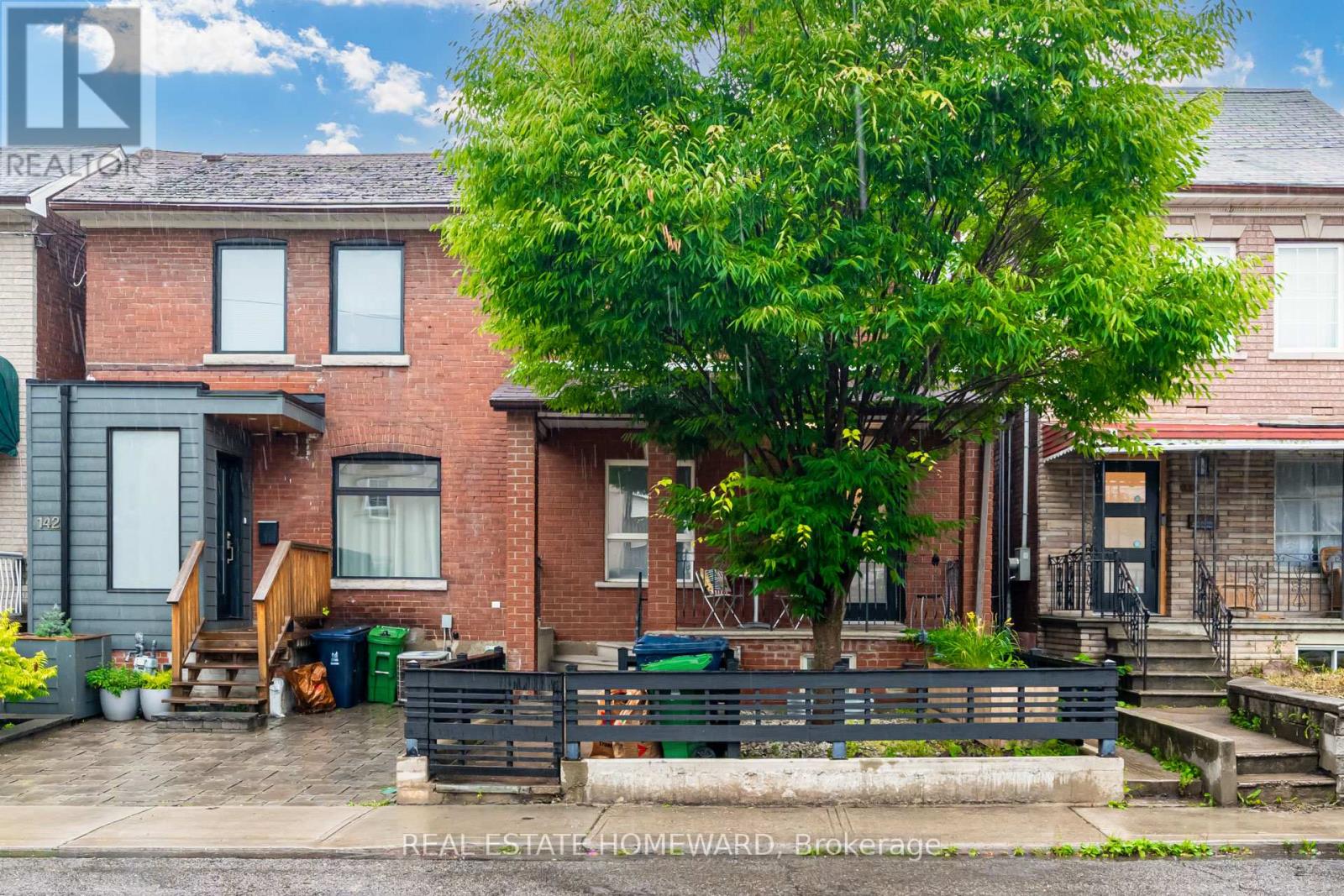 1ST FL - 140 MILLICENT STREET, Toronto, Ontario