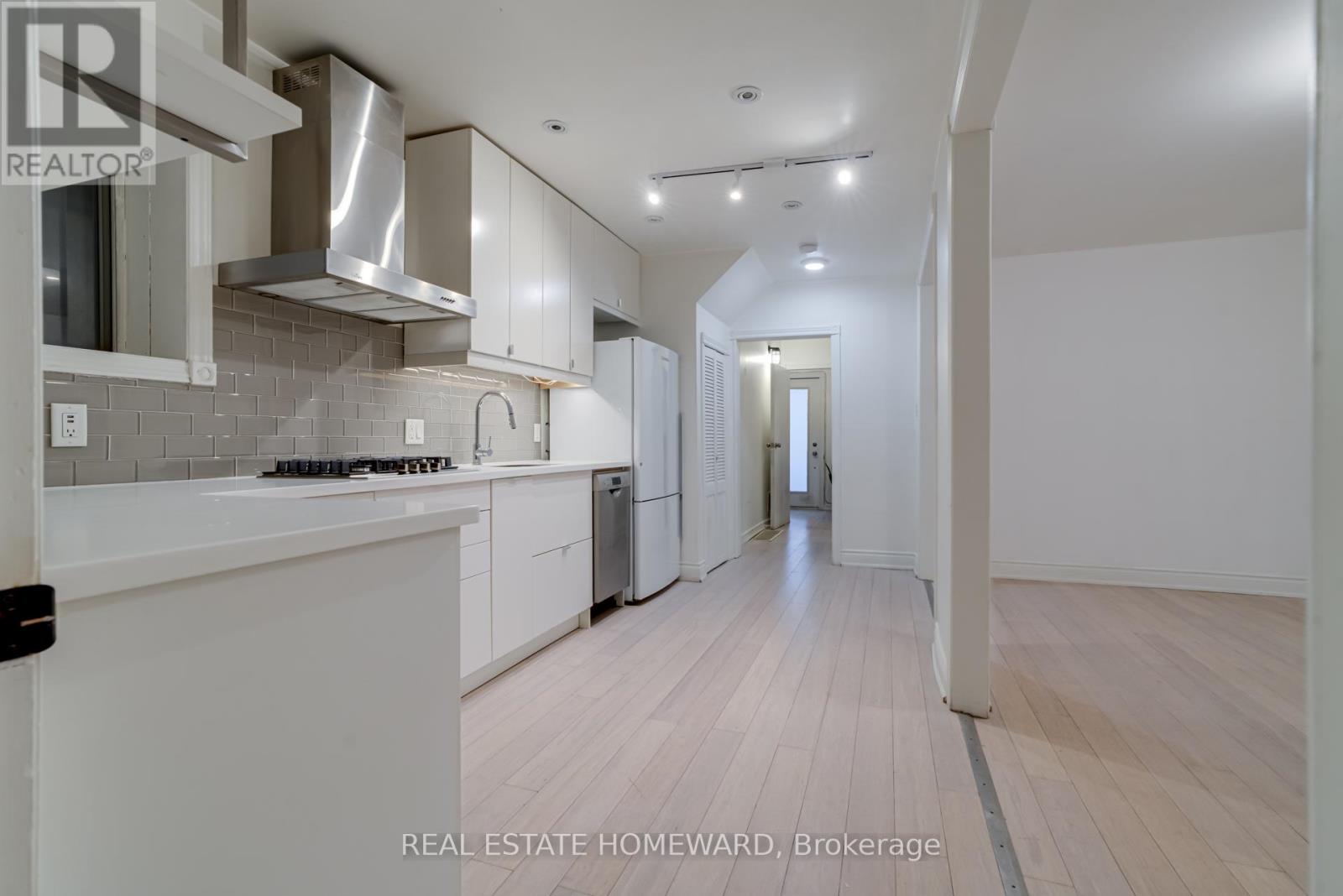 1st Fl - 140 Millicent Street, Toronto, Ontario  M6H 1W4 - Photo 6 - W12888452