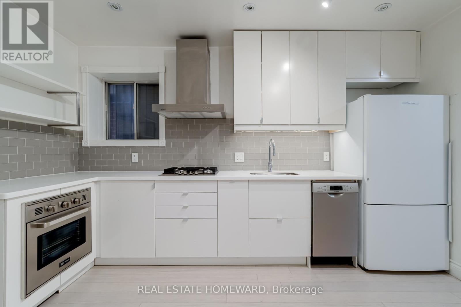 1st Fl - 140 Millicent Street, Toronto, Ontario  M6H 1W4 - Photo 8 - W12888452