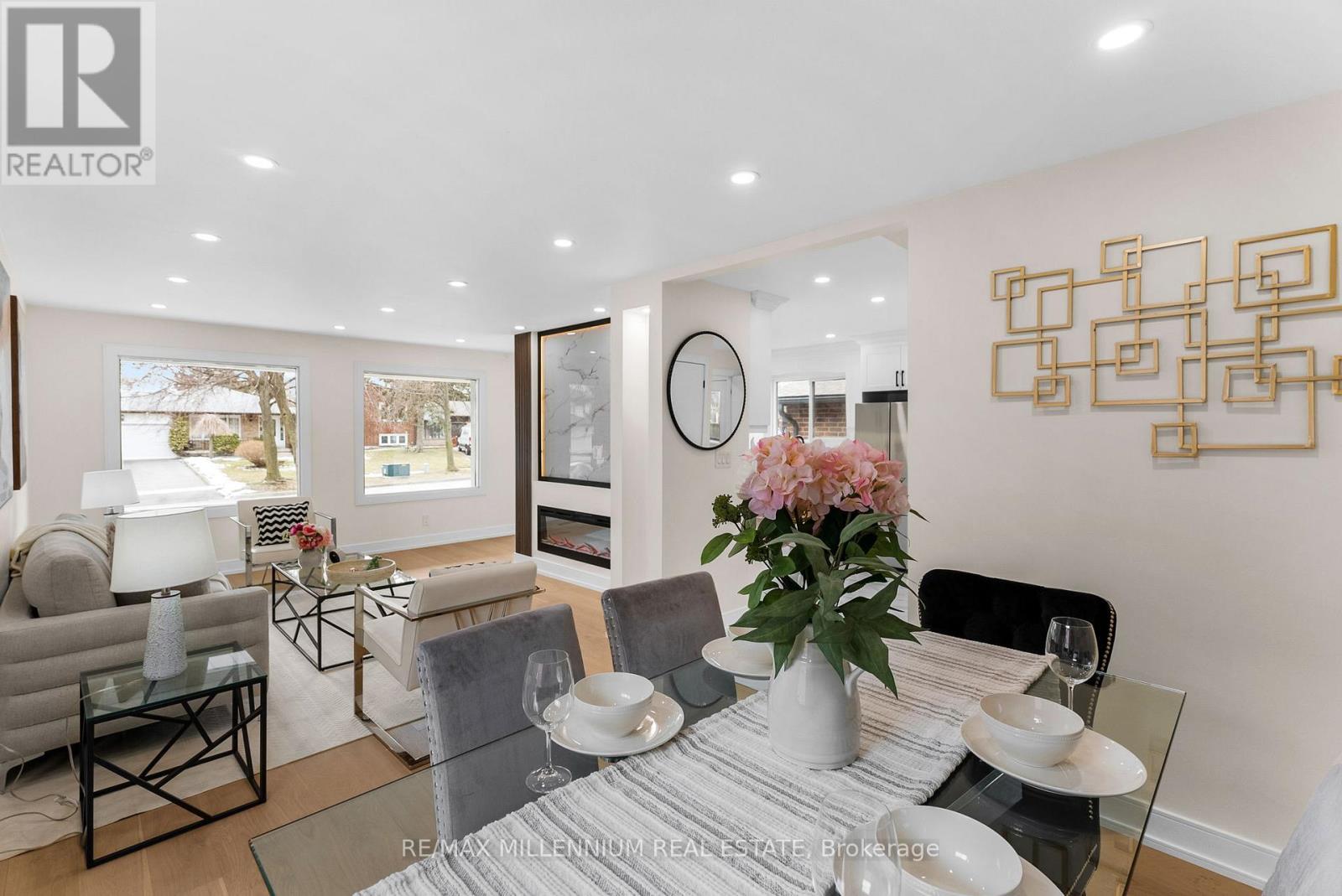 2437 Chilsworthy Avenue, Mississauga (Cooksville), Ontario  L5B 2R4 - Photo 11 - W12888468