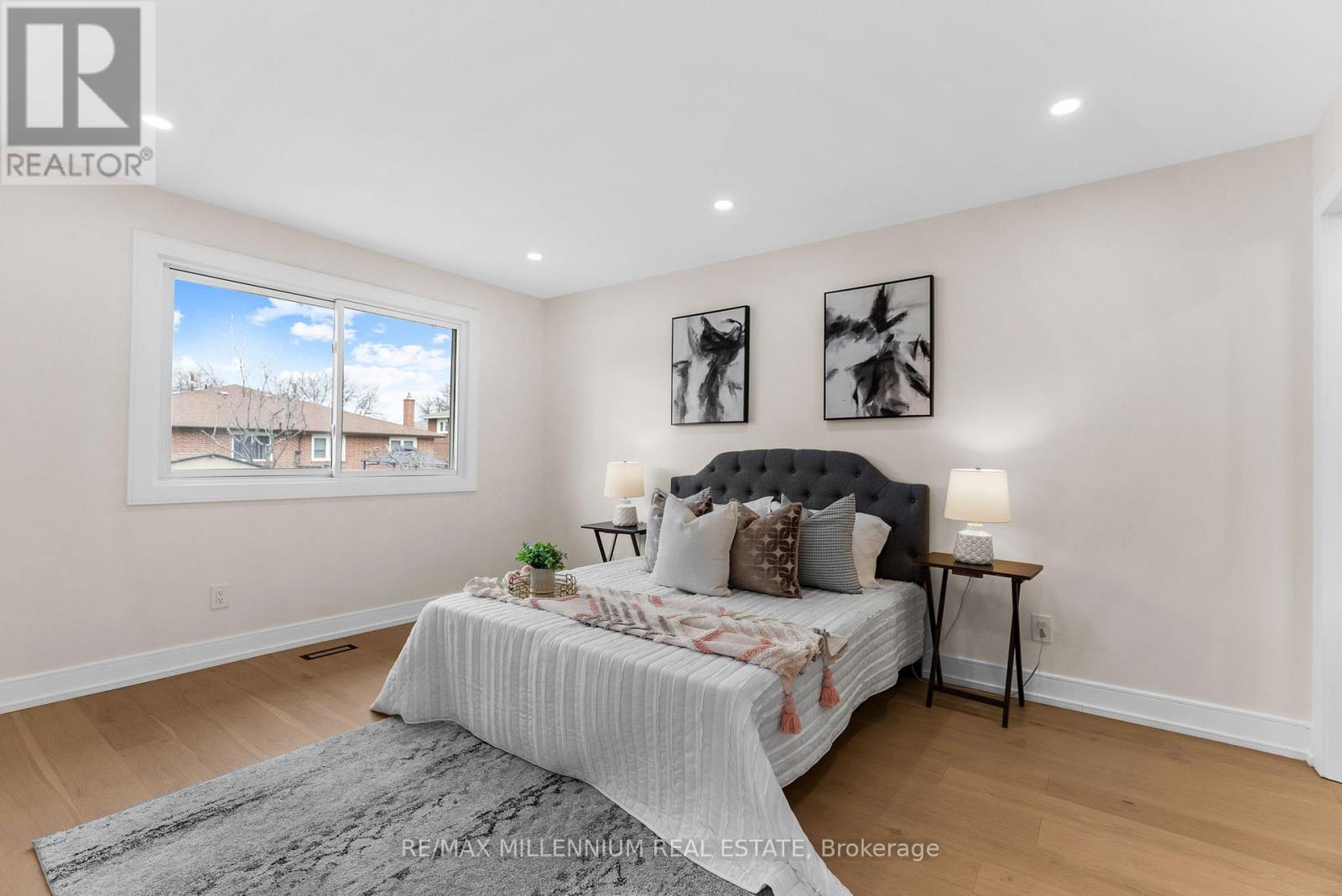 2437 Chilsworthy Avenue, Mississauga (Cooksville), Ontario  L5B 2R4 - Photo 18 - W12888468