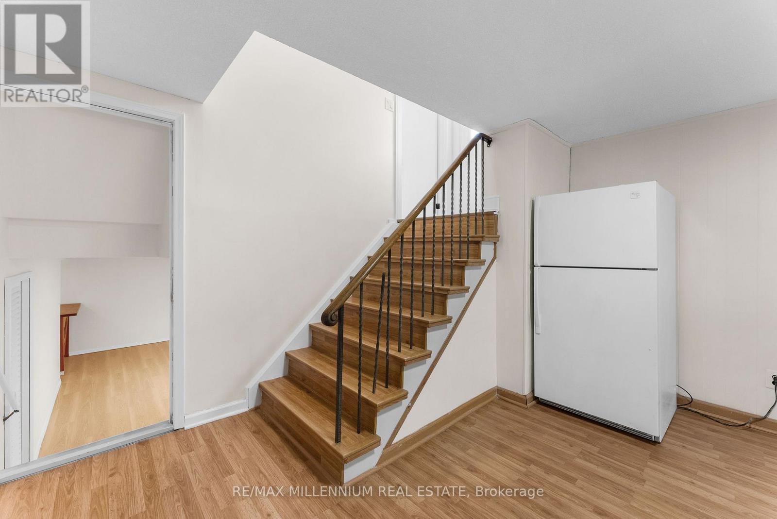 2437 Chilsworthy Avenue, Mississauga (Cooksville), Ontario  L5B 2R4 - Photo 29 - W12888468