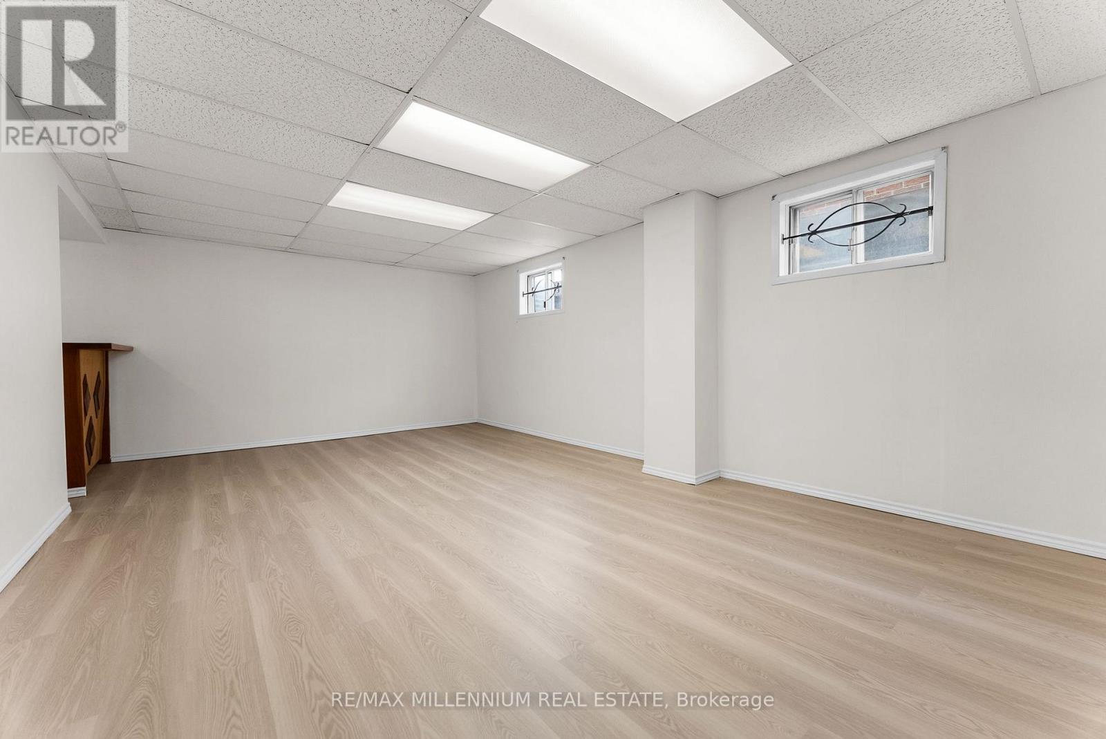 2437 Chilsworthy Avenue, Mississauga (Cooksville), Ontario  L5B 2R4 - Photo 36 - W12888468