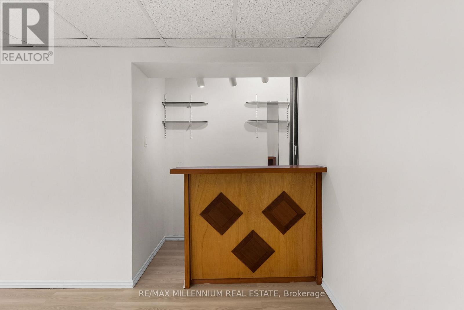 2437 Chilsworthy Avenue, Mississauga (Cooksville), Ontario  L5B 2R4 - Photo 38 - W12888468