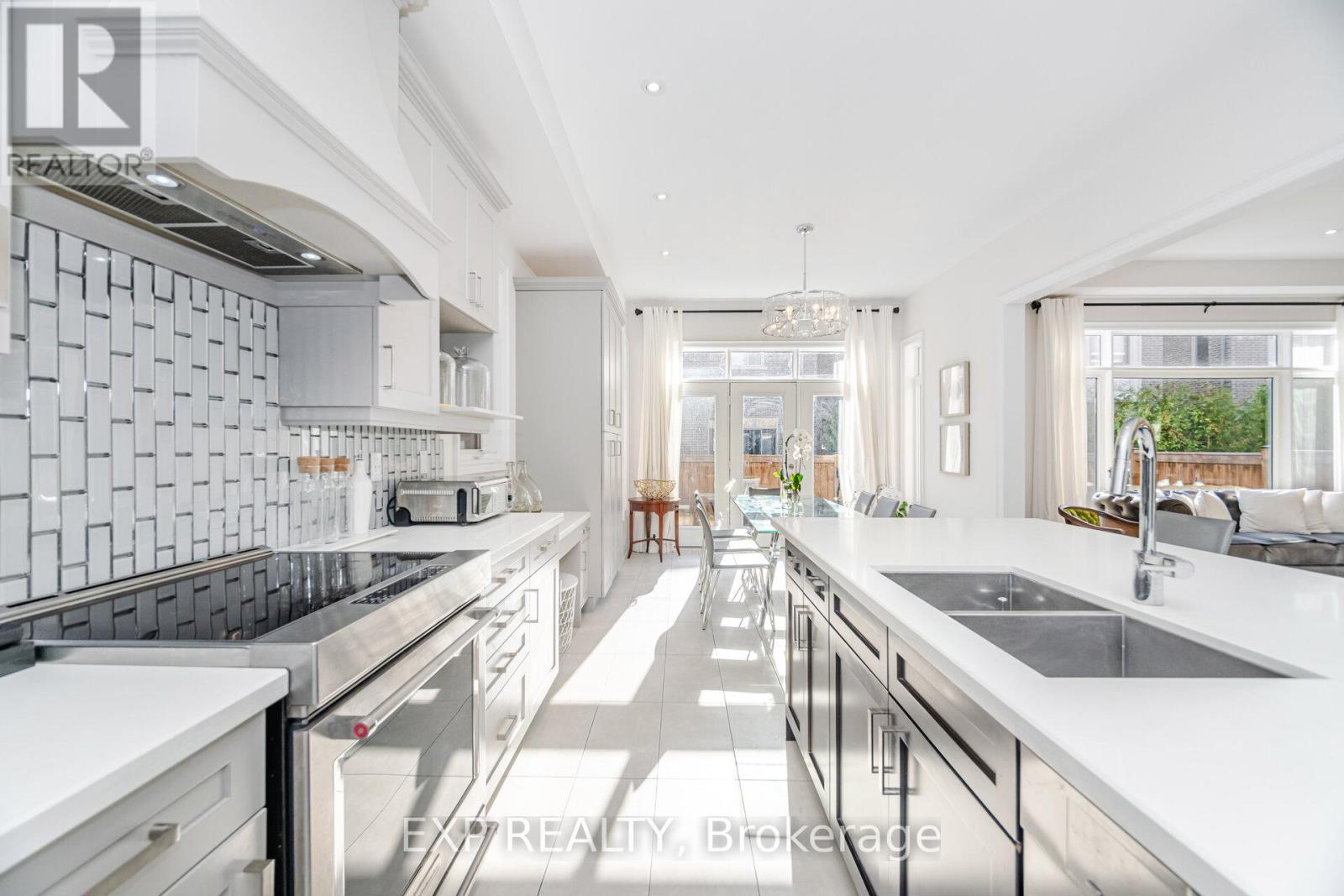 3102 Millicent Avenue, Oakville (Go Glenorchy), Ontario  L6H 0V2 - Photo 10 - W12888476