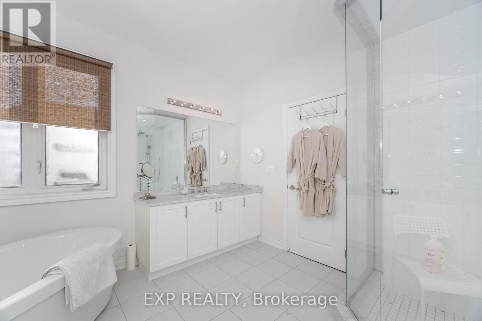 3102 Millicent Avenue, Oakville (Go Glenorchy), Ontario  L6H 0V2 - Photo 15 - W12888476