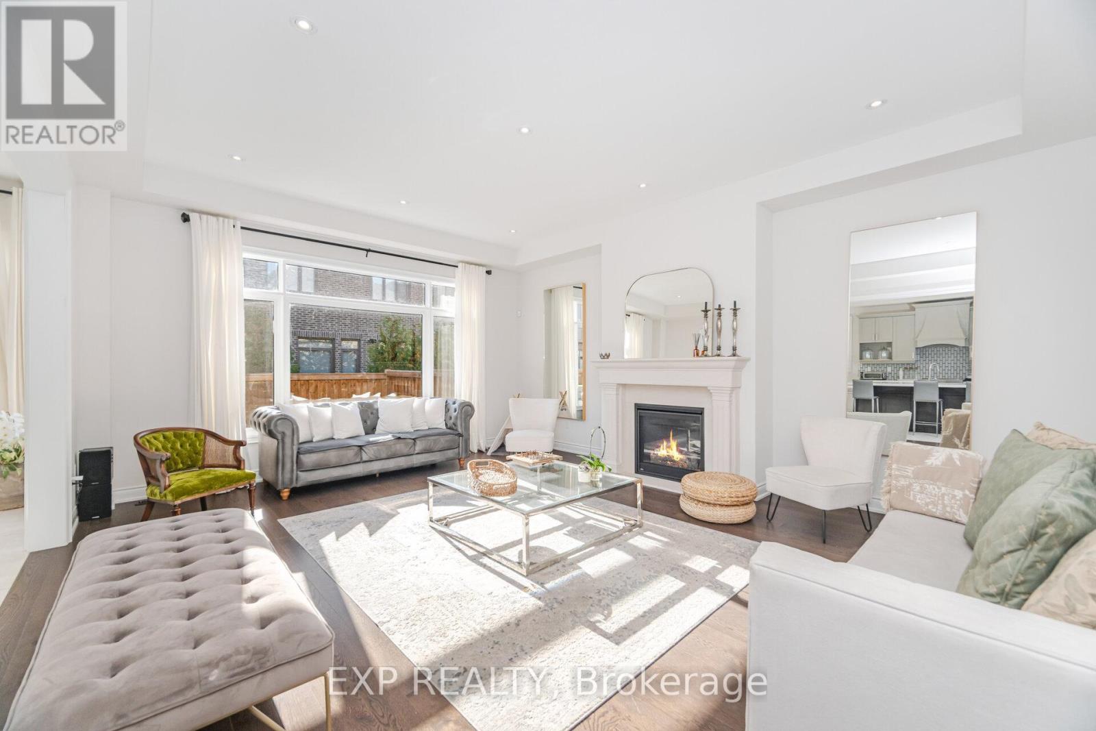 3102 Millicent Avenue, Oakville (Go Glenorchy), Ontario  L6H 0V2 - Photo 4 - W12888476