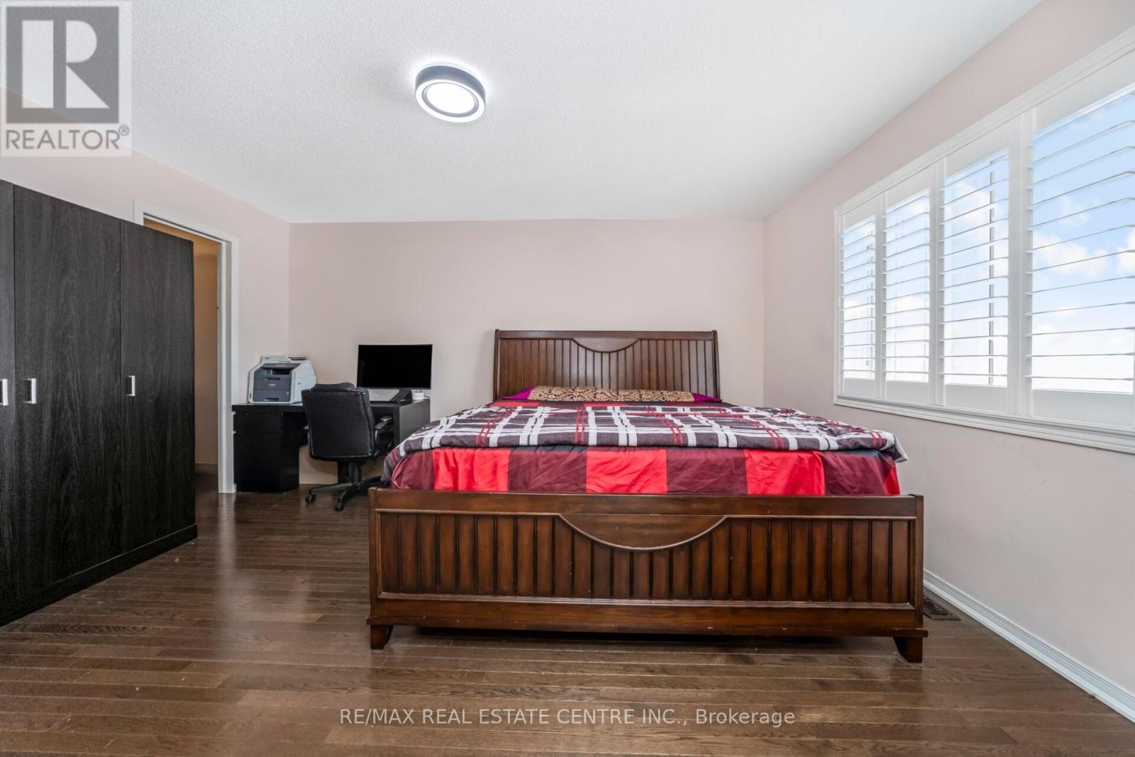 5 Sussexvale Drive, Brampton (Sandringham-Wellington), Ontario  L6R 3S1 - Photo 29 - W12888508