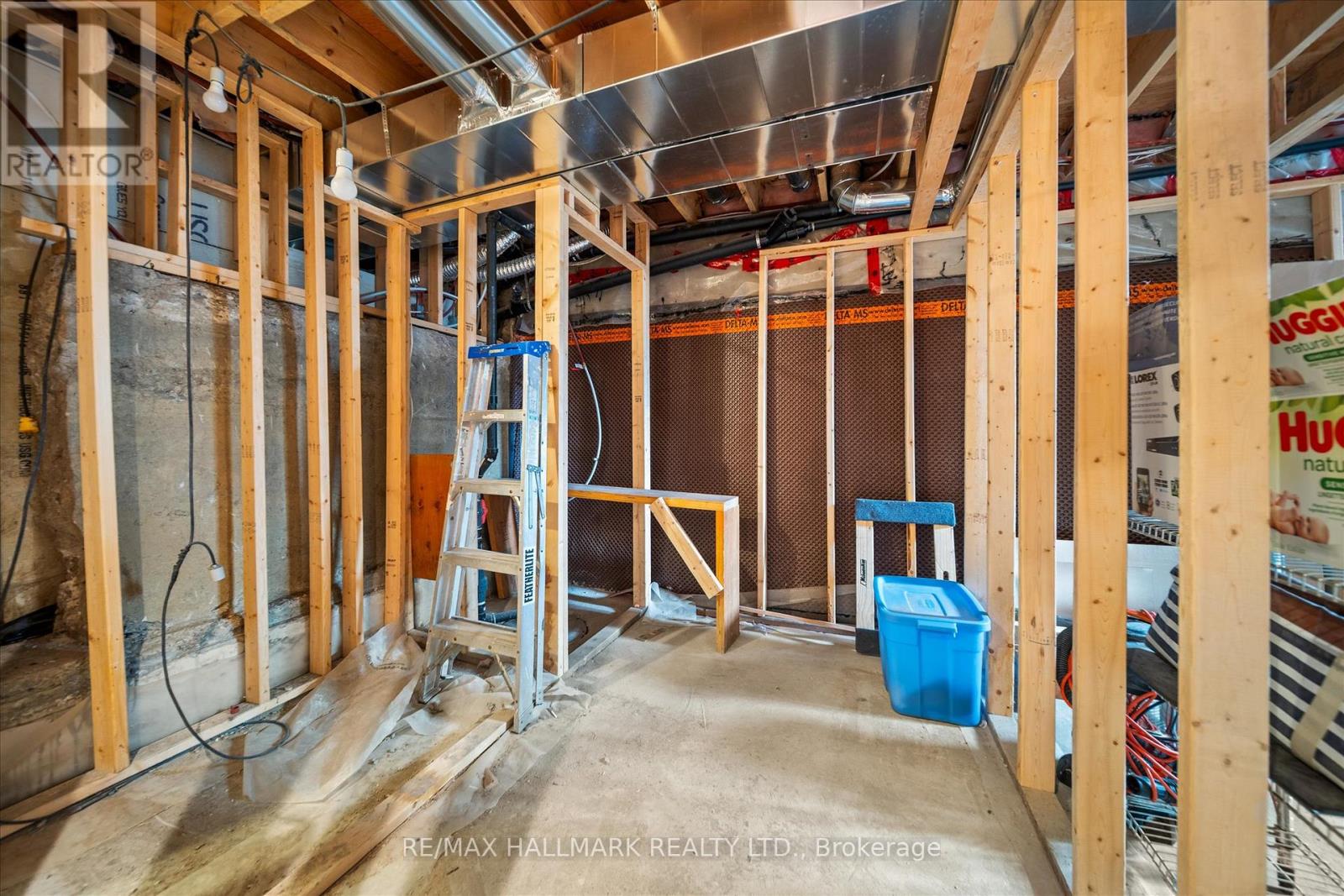 160 Silverthorn Avenue, Toronto (Keelesdale-Eglinton West), Ontario  M6N 3K3 - Photo 36 - W12888510