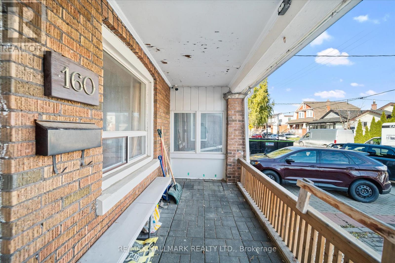 160 Silverthorn Avenue, Toronto (Keelesdale-Eglinton West), Ontario  M6N 3K3 - Photo 5 - W12888510