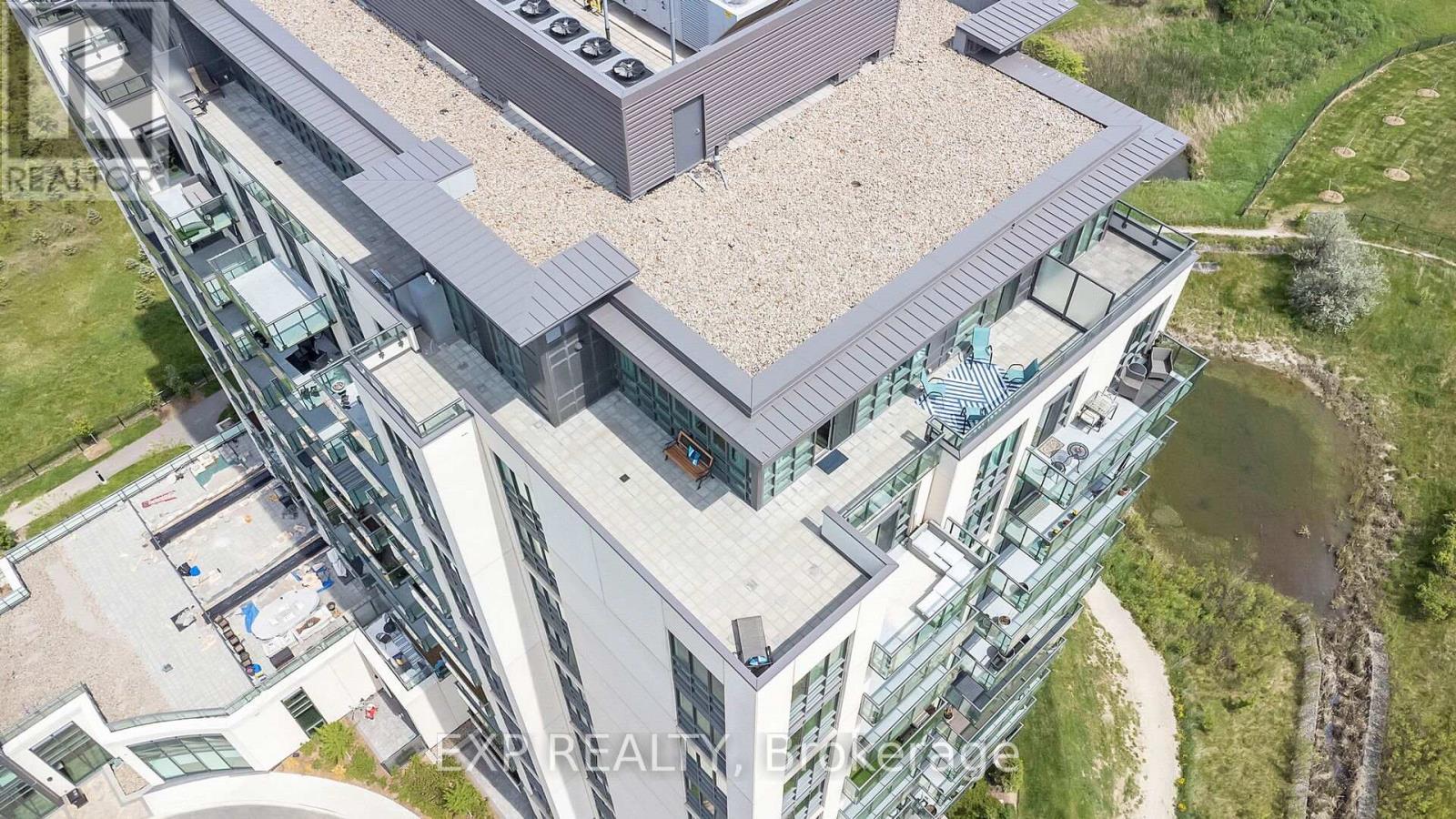 1202 - 65 Yorkland Boulevard N, Brampton (Goreway Drive Corridor), Ontario  L4C 9Z4 - Photo 3 - W12888522