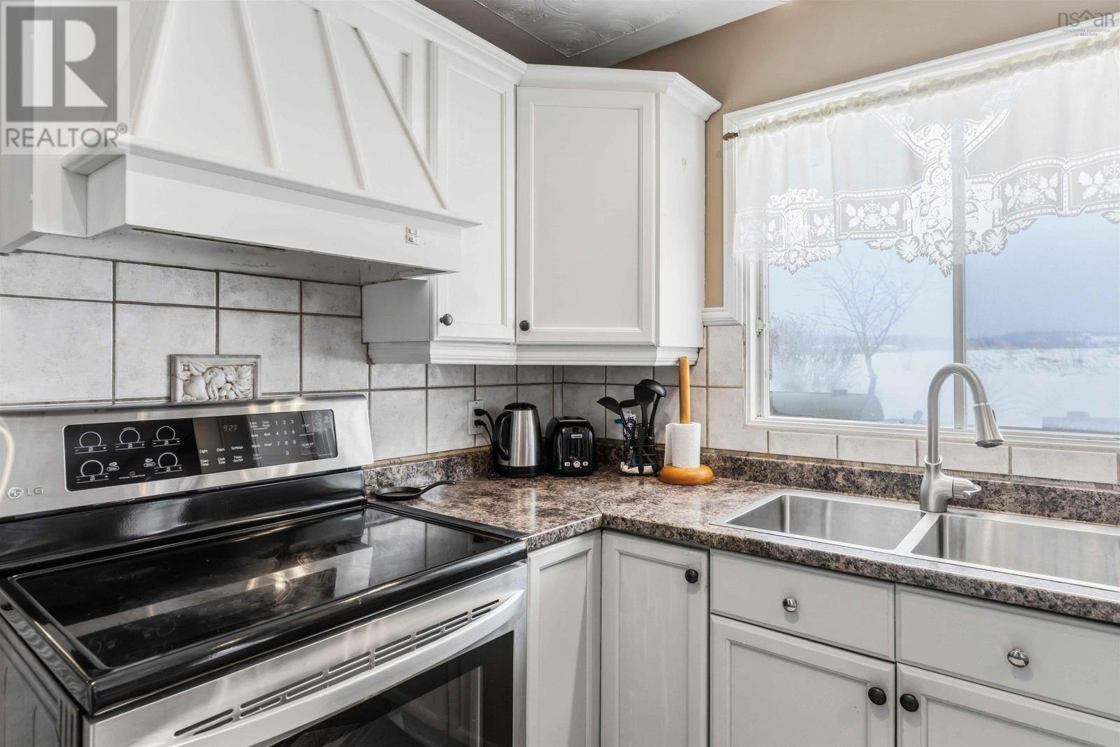 12220 Highway 1, Hortonville, Nova Scotia  B4P 2R3 - Photo 13 - 202604699