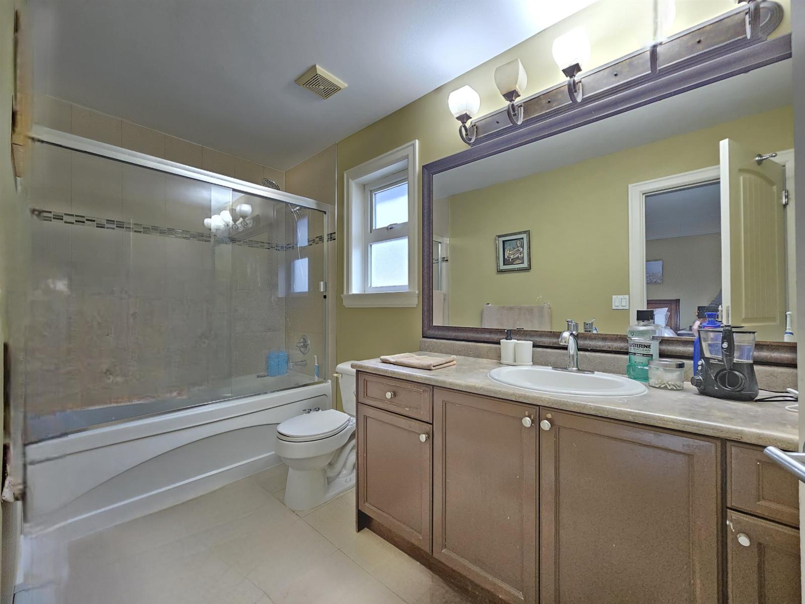 10158 128 Street, Surrey, British Columbia  V3T 2Y9 - Photo 13 - R3100020