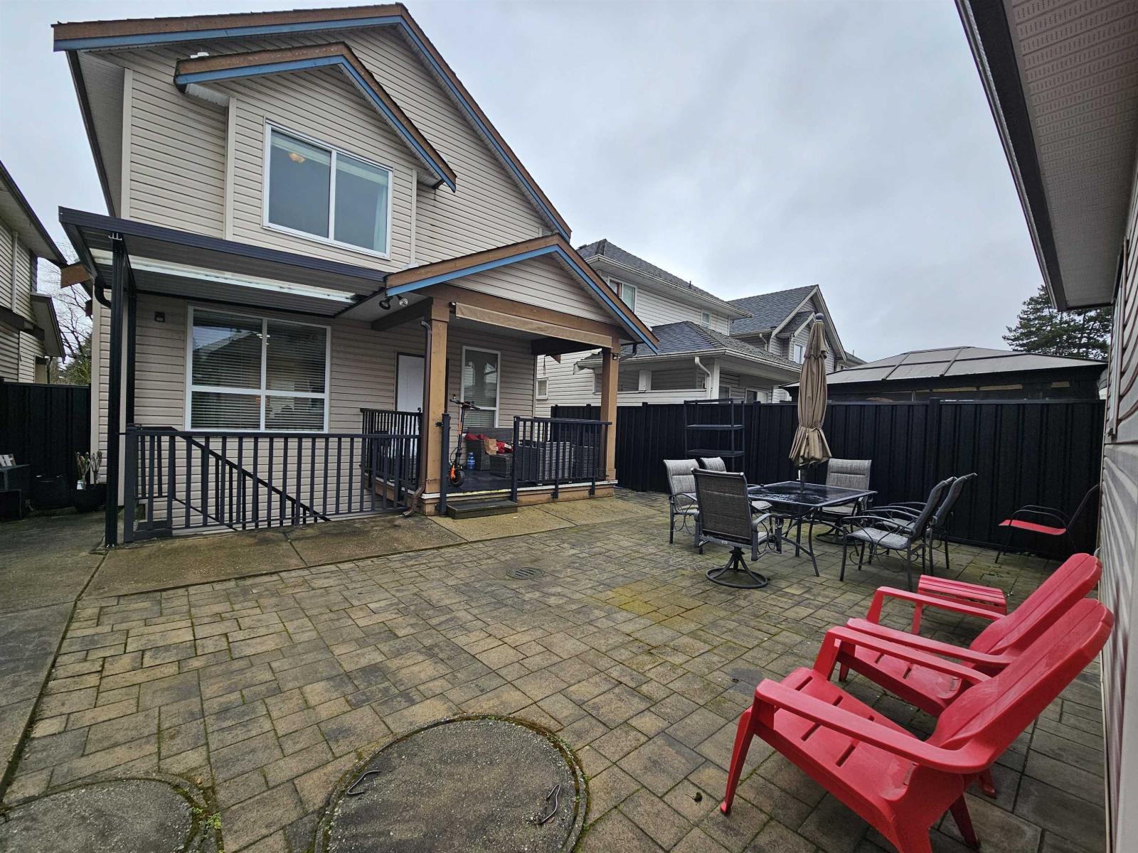 10158 128 Street, Surrey, British Columbia  V3T 2Y9 - Photo 3 - R3100020