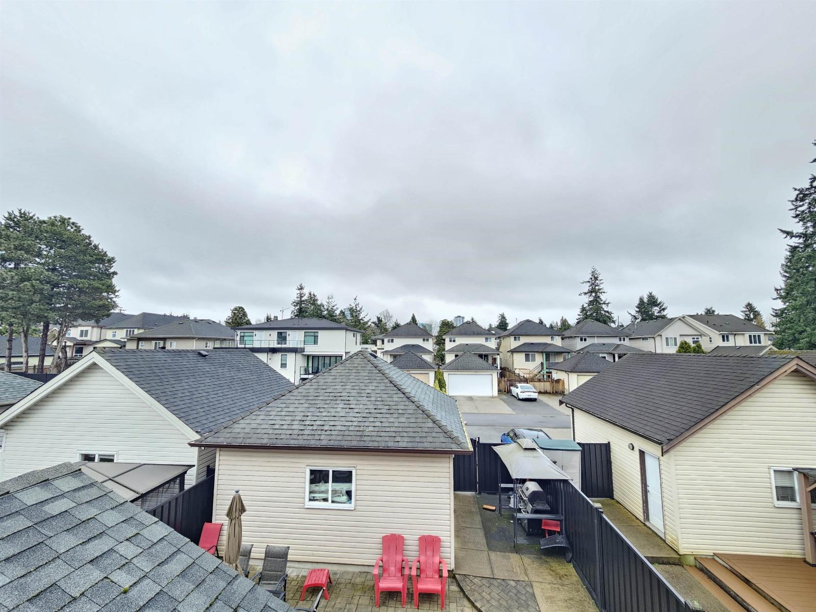 10158 128 Street, Surrey, British Columbia  V3T 2Y9 - Photo 5 - R3100020