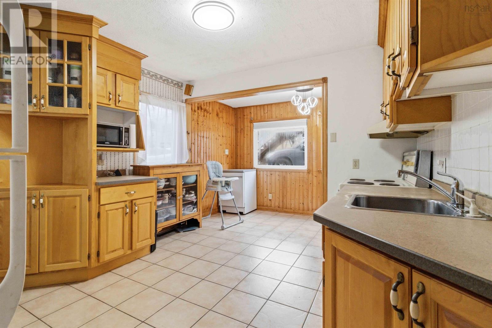 24 Auburn Avenue, Halifax, Nova Scotia  B3R 1K4 - Photo 7 - 202604430