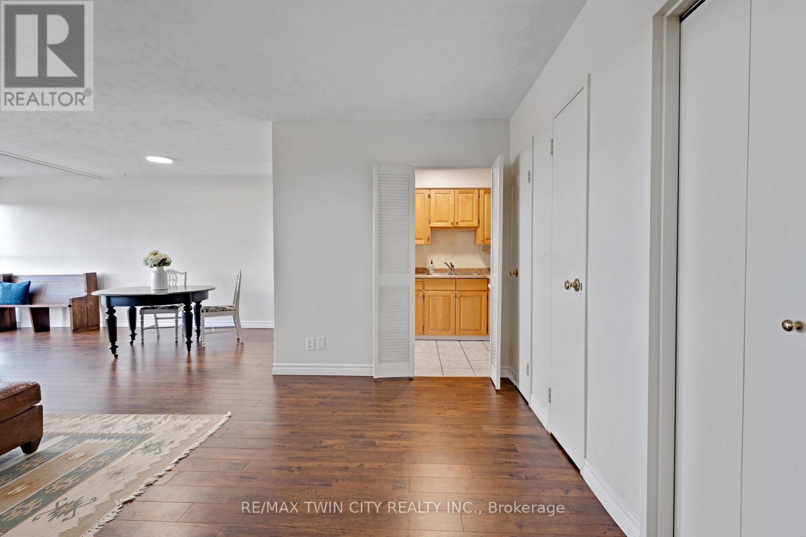 708 - 24 Midland Drive, Kitchener, Ontario  N2A 2A8 - Photo 11 - X12888430