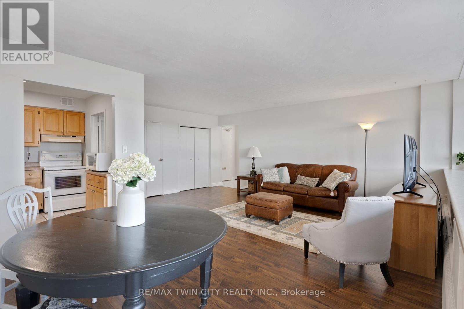 708 - 24 Midland Drive, Kitchener, Ontario  N2A 2A8 - Photo 21 - X12888430