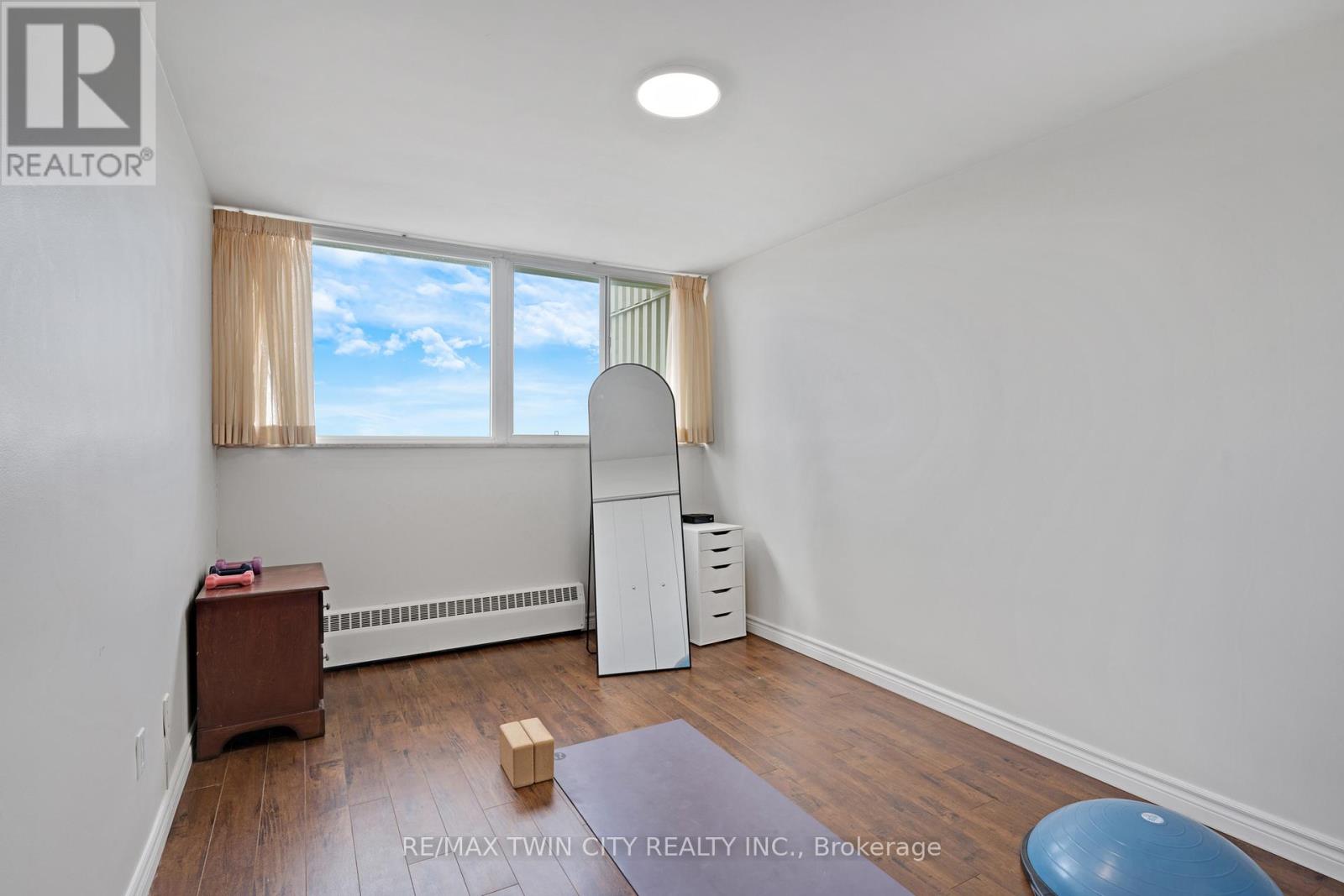 708 - 24 Midland Drive, Kitchener, Ontario  N2A 2A8 - Photo 33 - X12888430