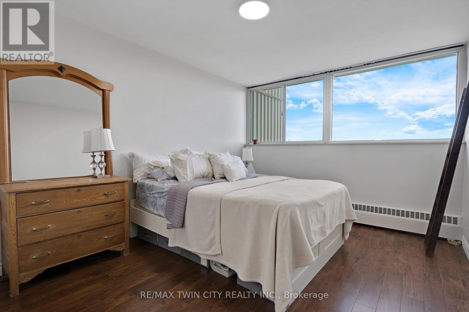 708 - 24 Midland Drive, Kitchener, Ontario  N2A 2A8 - Photo 35 - X12888430