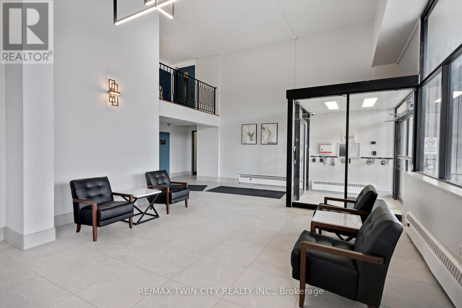 708 - 24 Midland Drive, Kitchener, Ontario  N2A 2A8 - Photo 6 - X12888430